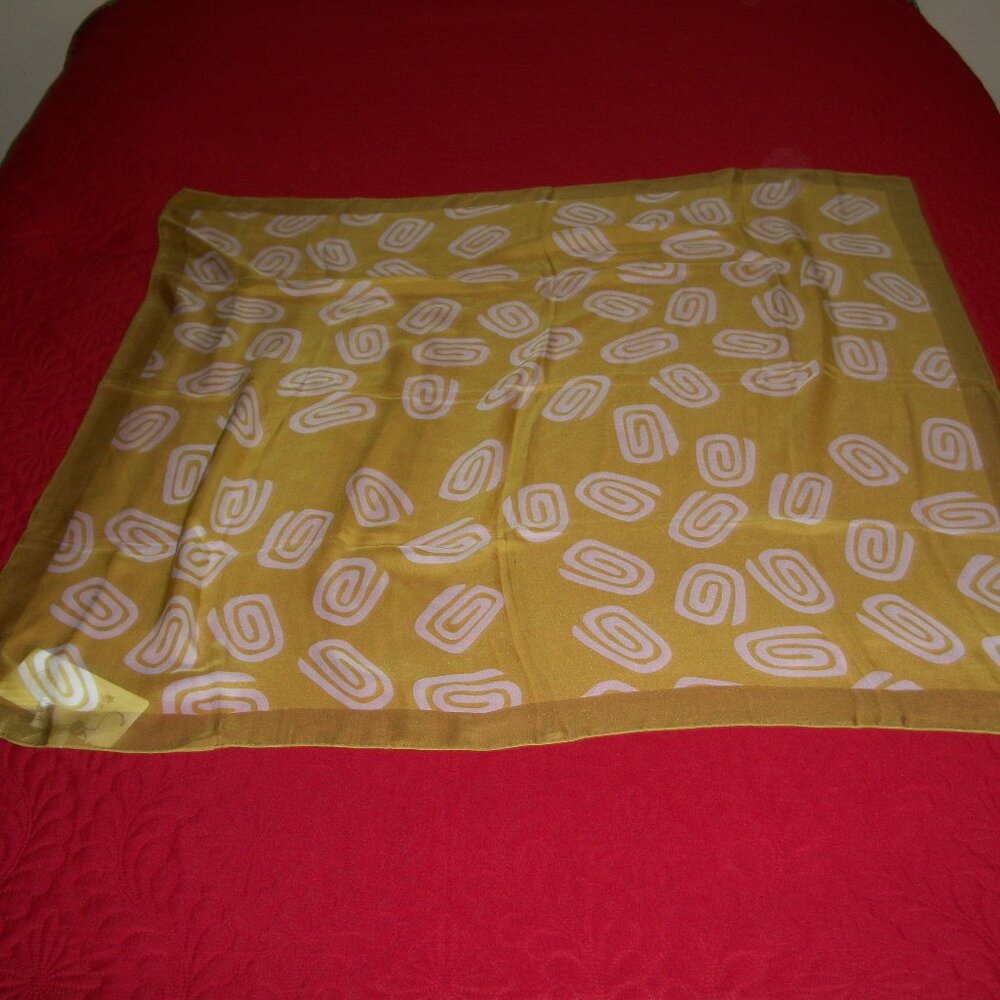 NWT Chinese Green /White Square Scarf